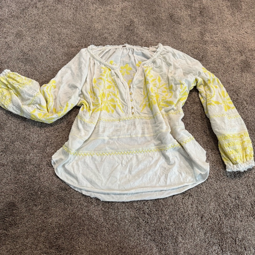 Free People Persuassion Balloon sleeve top boho flowy white and yellow gold
